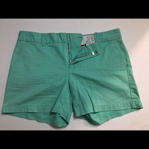 Tommy Hilfiger shorts size 6